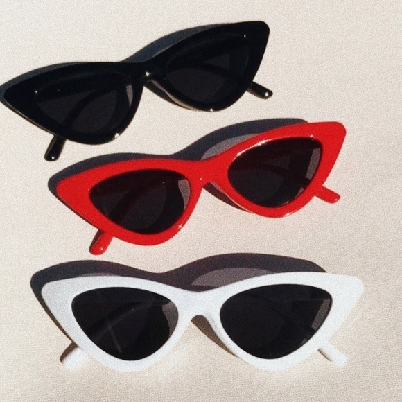 $10 or FREE w/purchase! CAT EYE SUNGLASSES | LIGHTS CAMERA ACTION ♡ - Picture 4 of 6